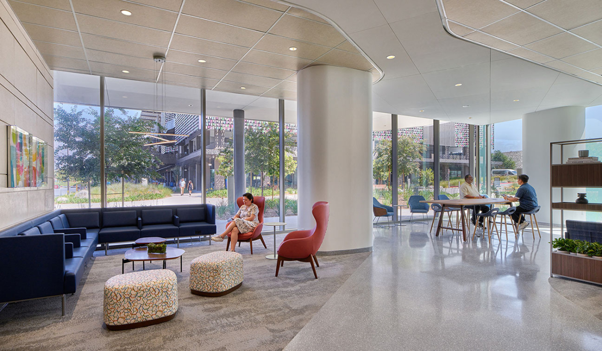 25 HDA Winner Amb Can Cen City Ewing Cole 5