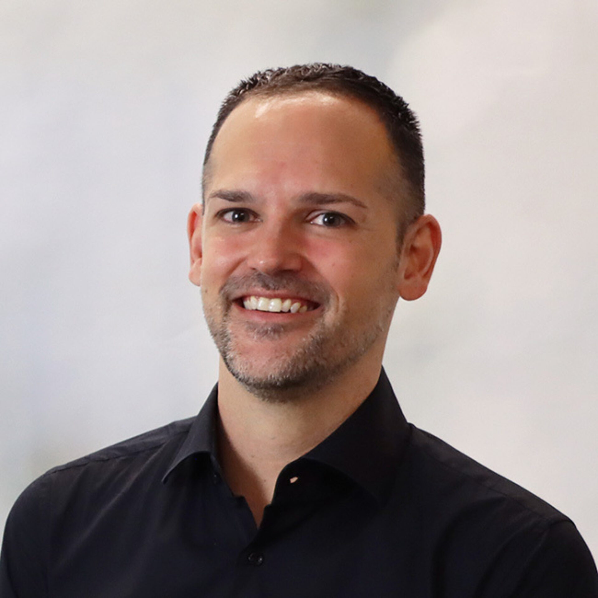 Jason Lazarz headshot