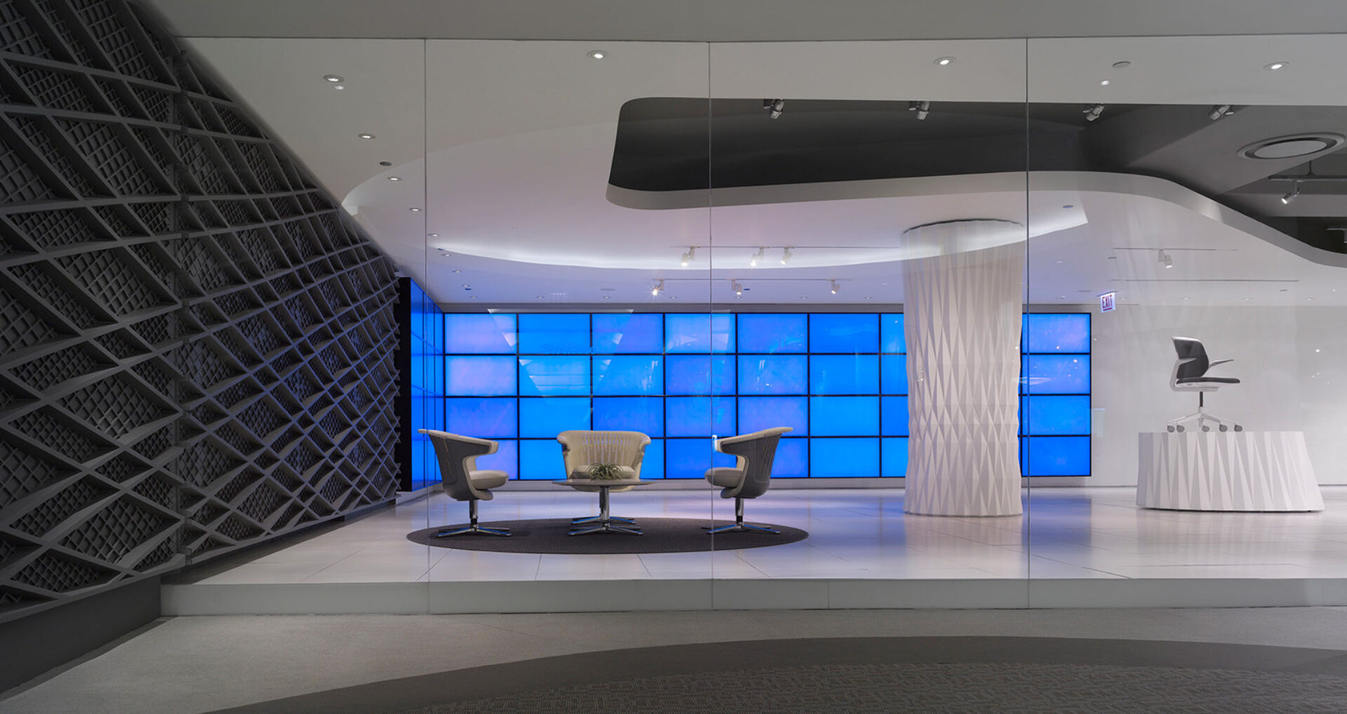 2069 Steelcase Chicago Work Life Center Showroom