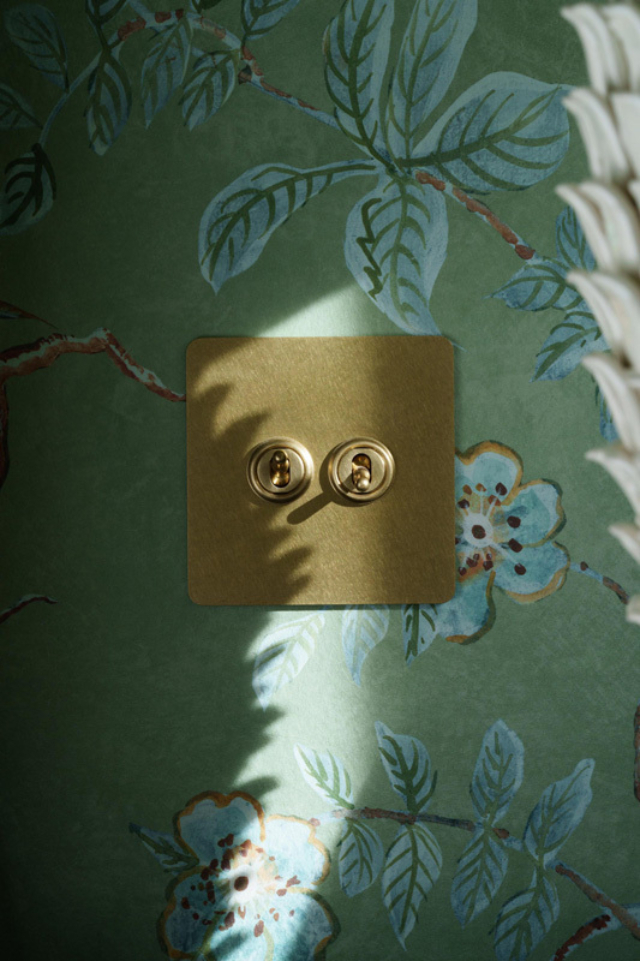 25 WE Winner Fixtures Corston Toggle 2