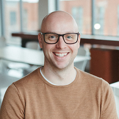 Mark Bryan Headshot