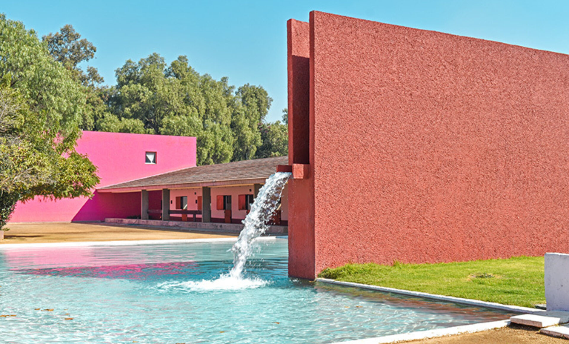 Cuadra San Cristóbal Luis Barragán Thumb